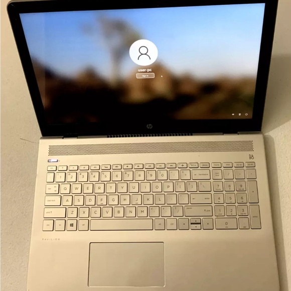HP 15-DY2172WM 15.6 (512GB SSD, Intel Core i7-1165G7, 2.80GHz, 8GB RAM) Laptop